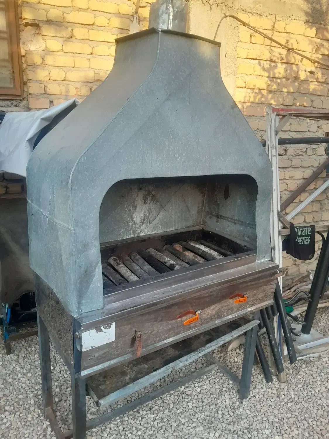 منقل کبابی گازی|کافیشاپ و رستوران|شیراز, گل سرخ|دیوار