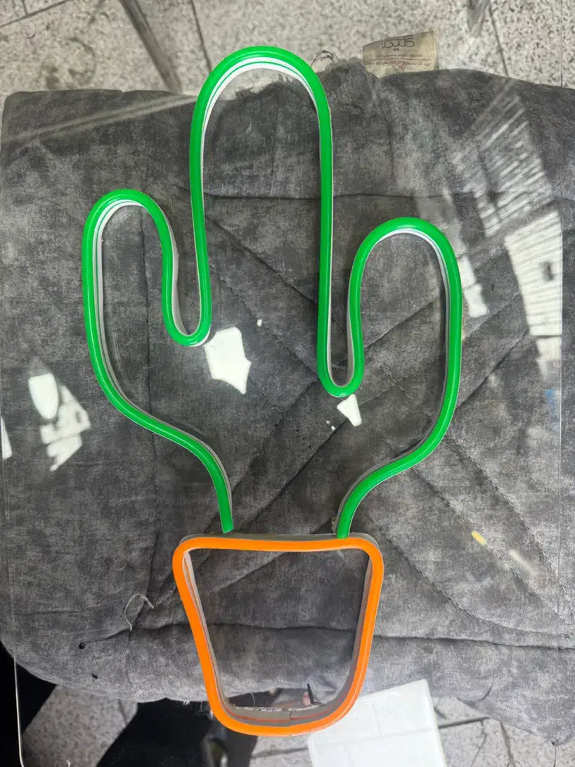 تابلو نئونی کاکتوس|ریسه و چراغ تزئینی|تهران, والفجر (افسریه)|دیوار