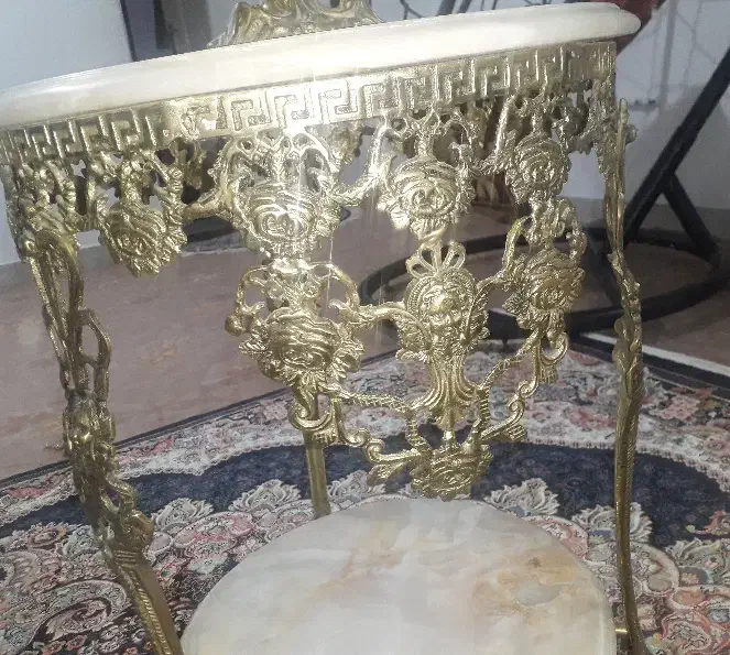 میز گرد برنج|مبلمان خانگی و میز عسلی|شاهدشهر, |دیوار