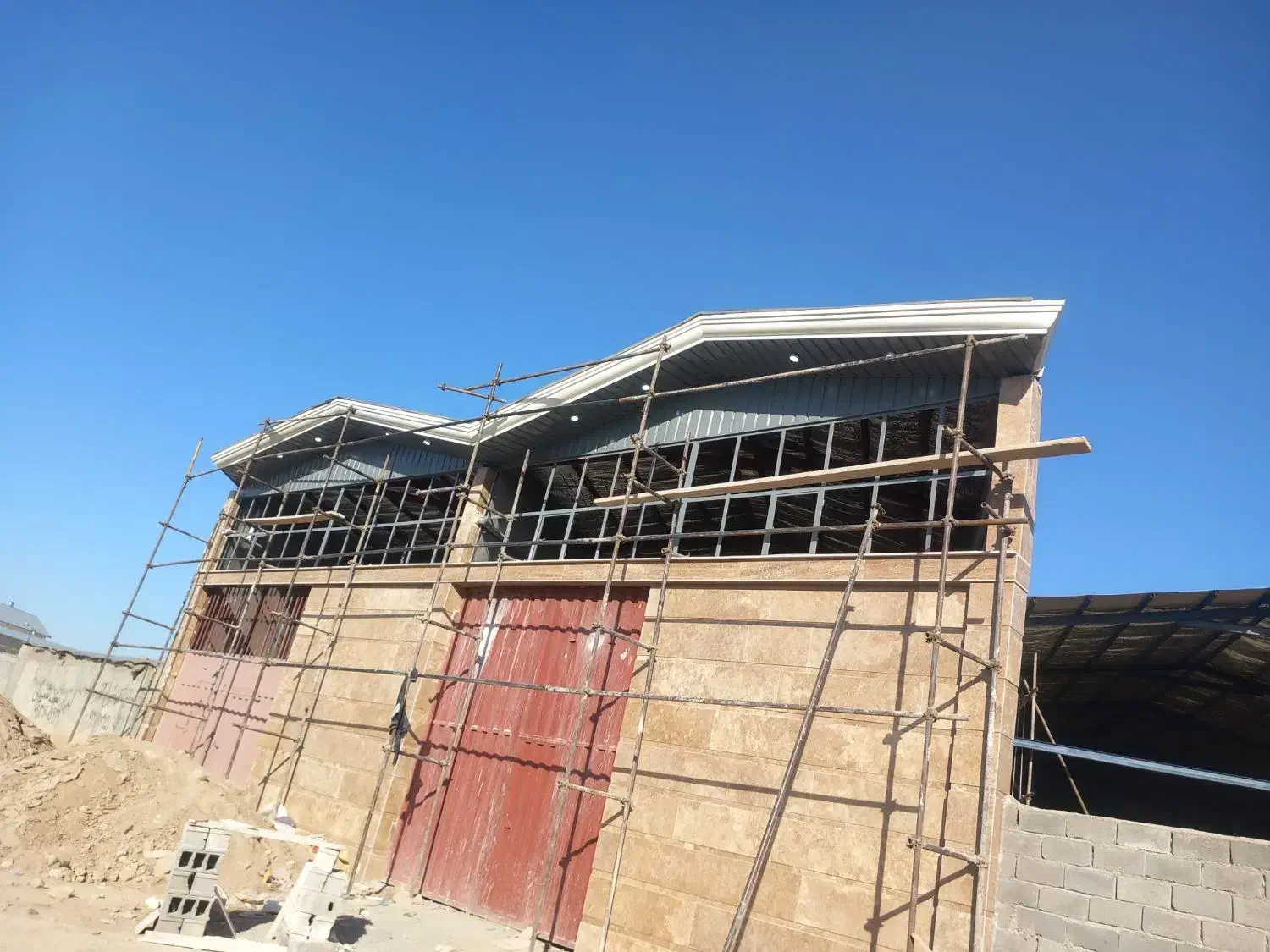 اجرای شیروانی پوشش سقف  نصاب نمالمبه تعمیرات|خدمات پیشه و مهارت|تهران, شادآباد|دیوار