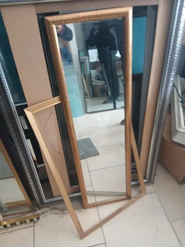 آینه|آینه|بندر ترکمن, |دیوار