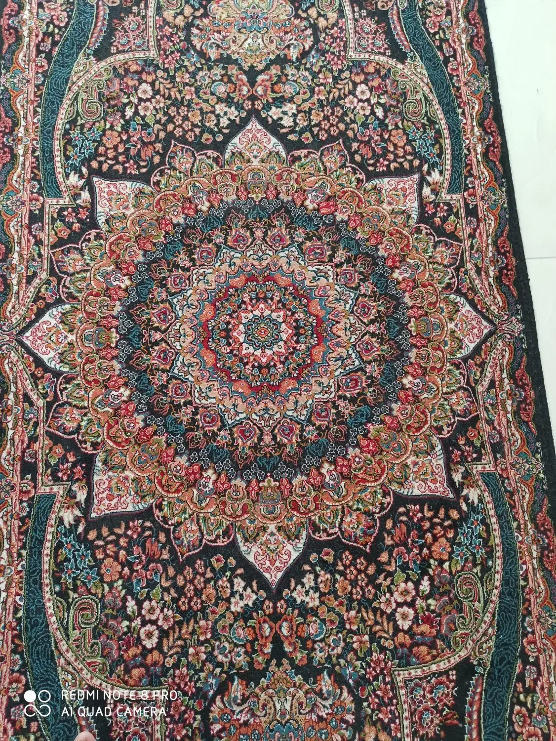 کنار فرشی ماشینی|فرش|شیراز, شهرک فرزانگان|دیوار