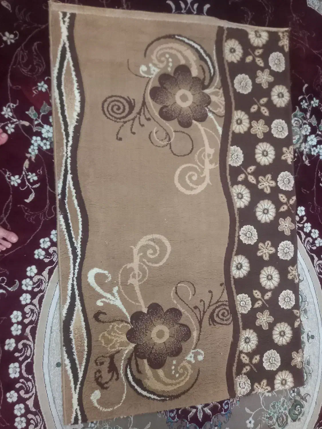 قالیچه ماشینی تمیز و درحد نو ۱*۱.۳۰|فرش|ملارد, |دیوار