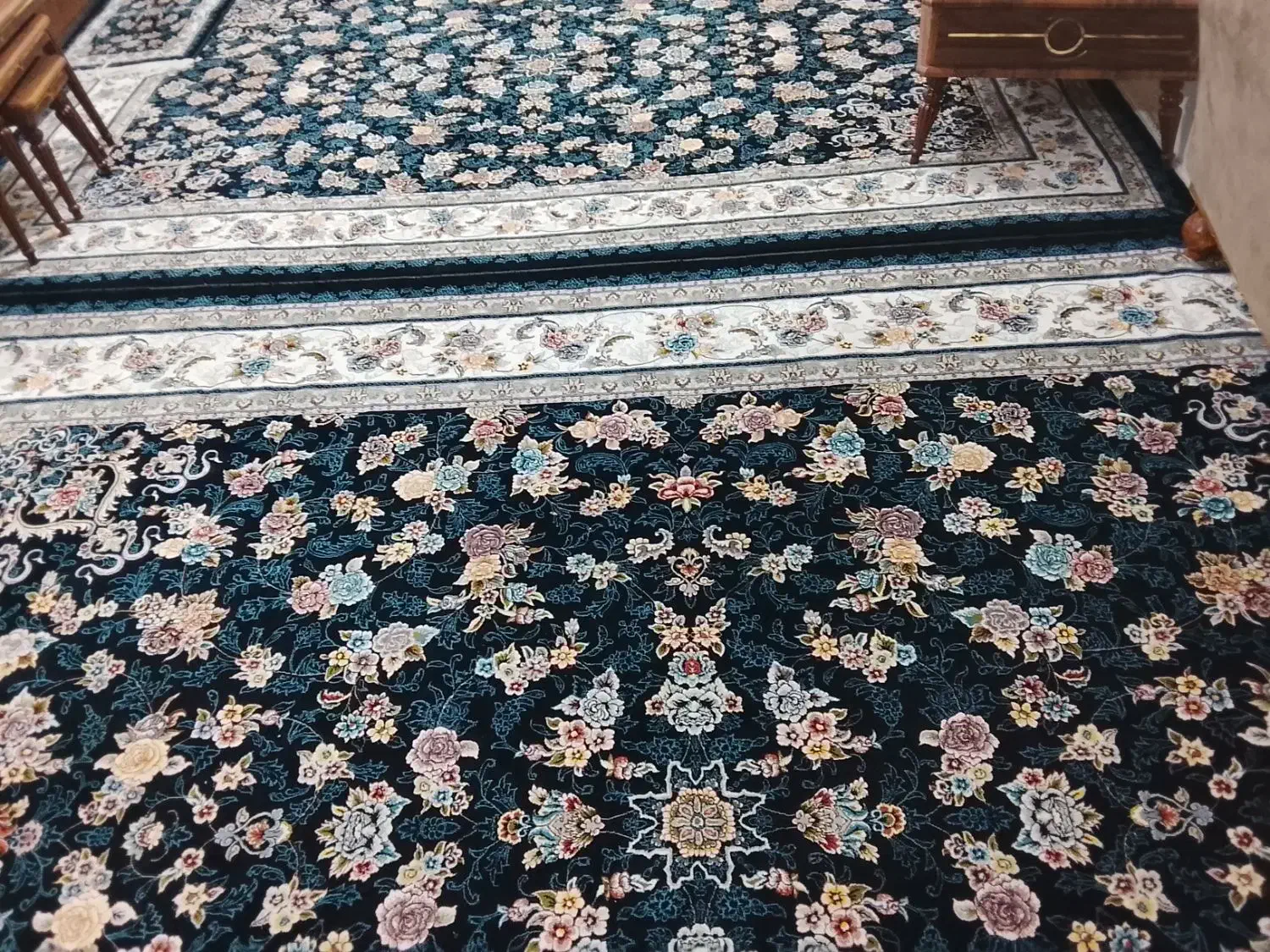 چهار تخته فرش افشان در حد نو 9و6و4متری|فرش|تنکابن, |دیوار