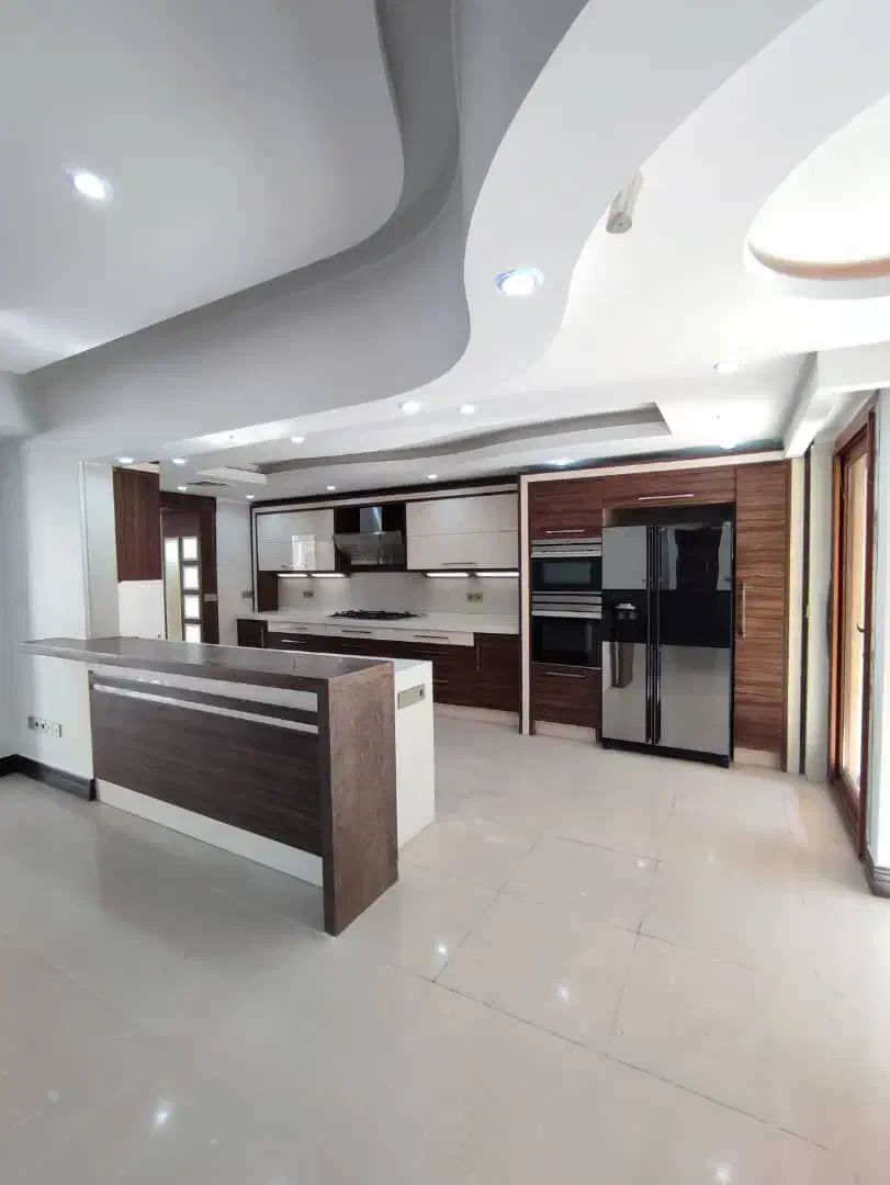 اجاره ۲۸۰ متر تک واحدی فرشته