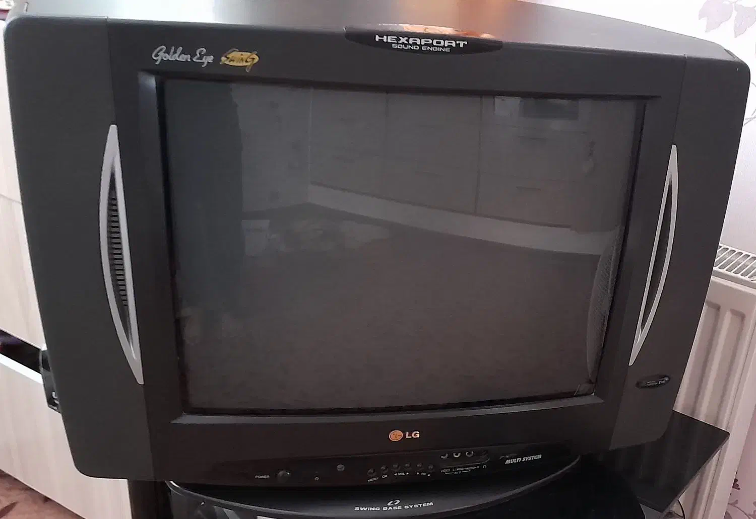 تلویزیون ال جی|تلویزیون و پروژکتور|صدرا-فارس, فاز ۱|دیوار