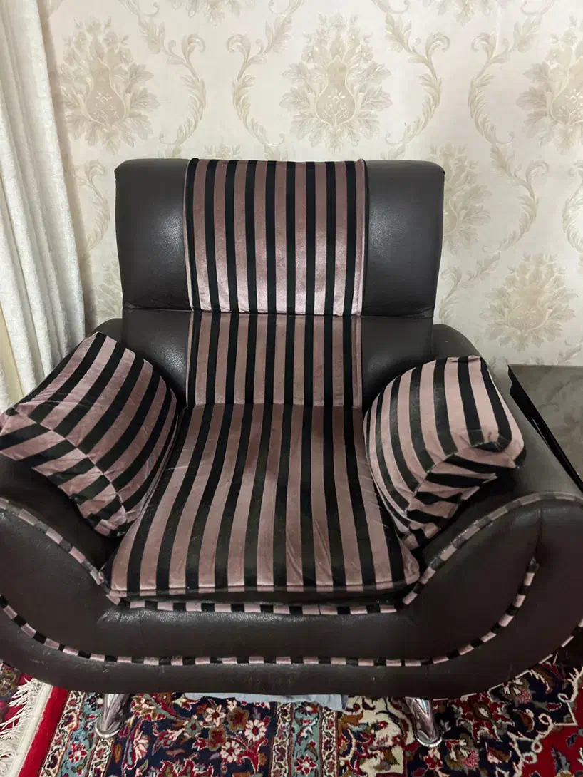 مبل راحتی ۹ نفره|مبلمان خانگی و میز عسلی|مشهد, رضاشهر|دیوار