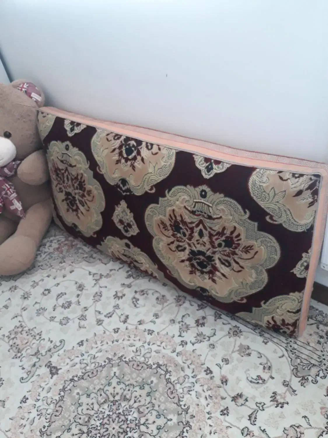 پشتی بزرگ|پشتی|اراک, |دیوار