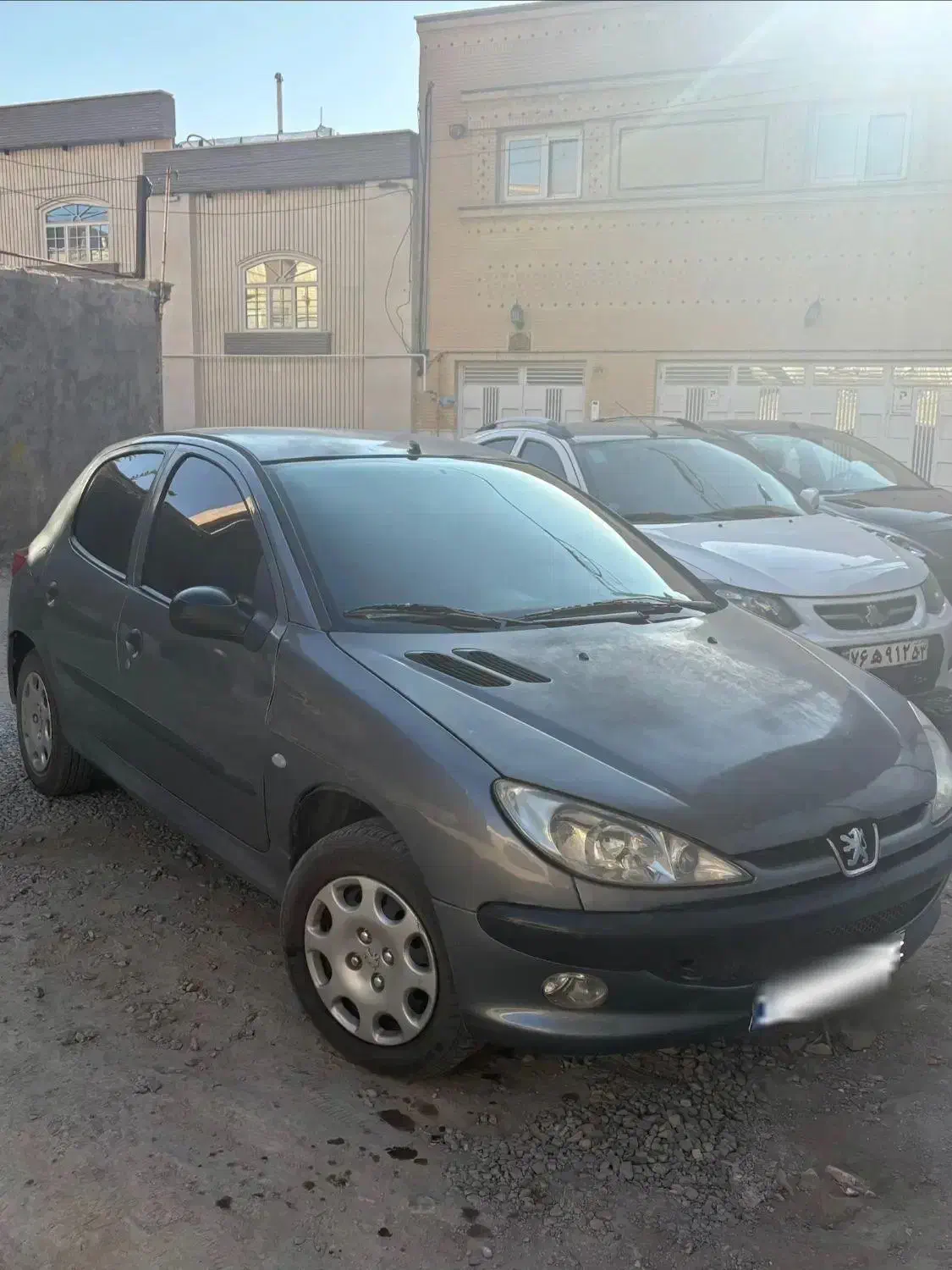 پژو ۲۰۶ خاکستری|خودرو سواری و وانت|کاشان, الغدیر|دیوار