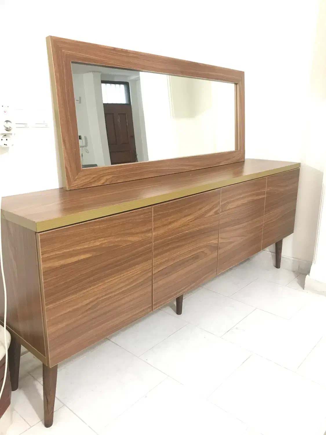 آینه و کنسول|بوفه، ویترین، کنسول|ساری, |دیوار