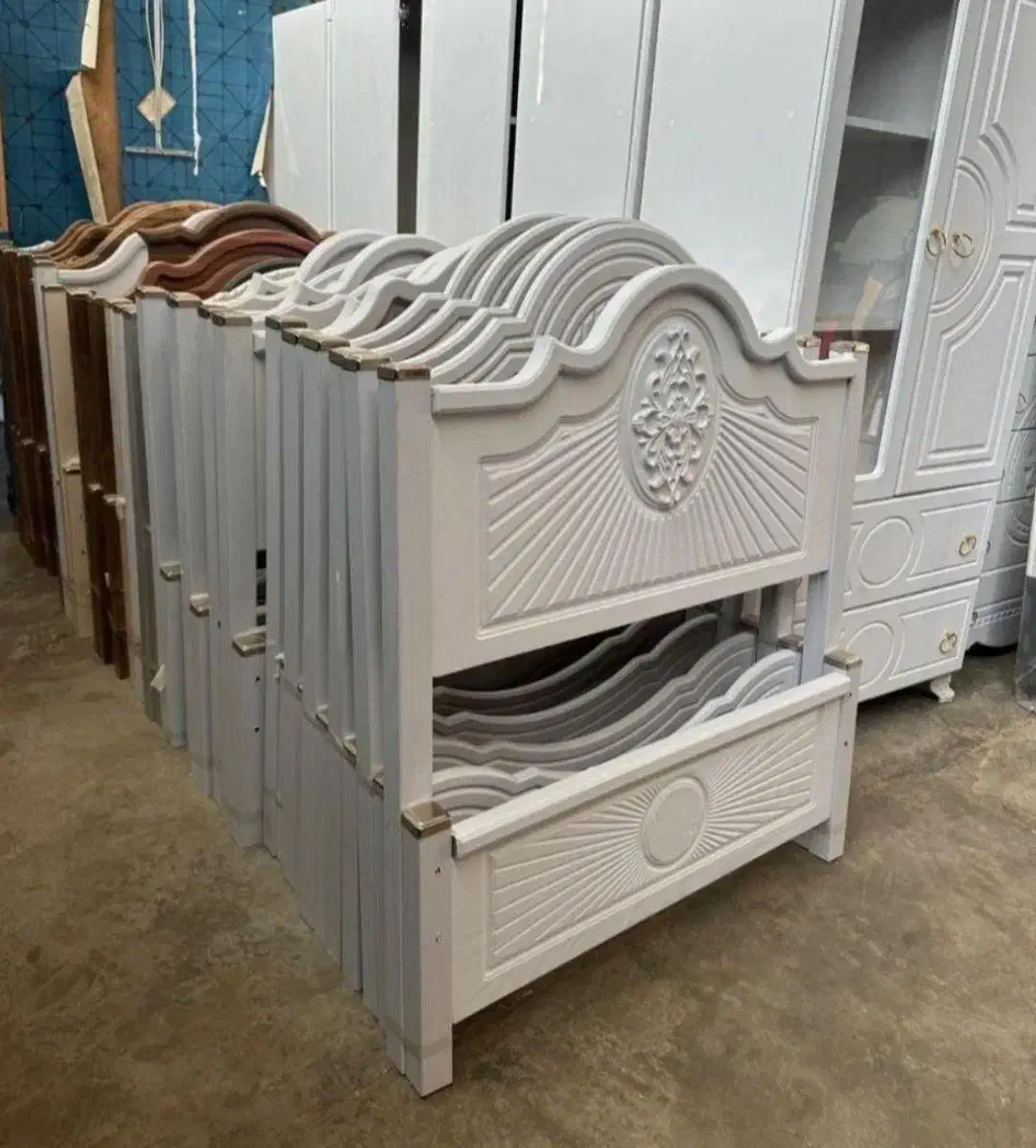 تولیدی تخت تکنفره چوبی و فلزی|تخت و سرویس خواب|تبریز, |دیوار