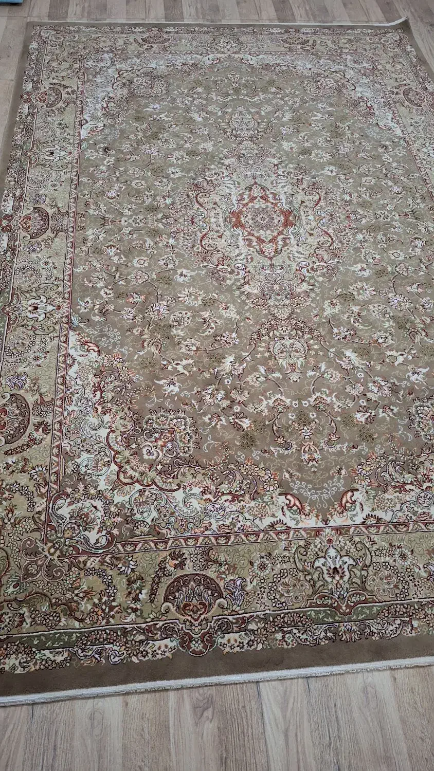 دوعدد فرش ۶متری زمرد مشهد|فرش|رشت, نخودچر|دیوار