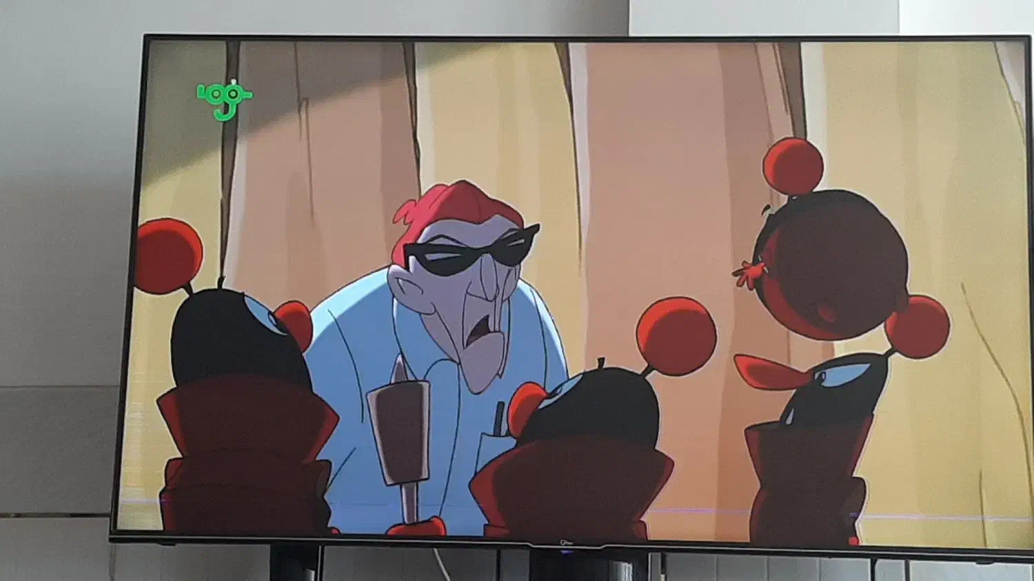 تلویزیون هوشمند جی پلاس|تلویزیون و پروژکتور|لنجان, |دیوار