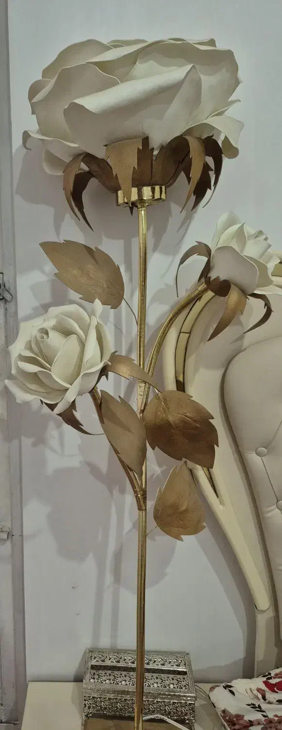 چراغ خواب|چراغ خواب و آباژور|فرخ‌شهر, |دیوار