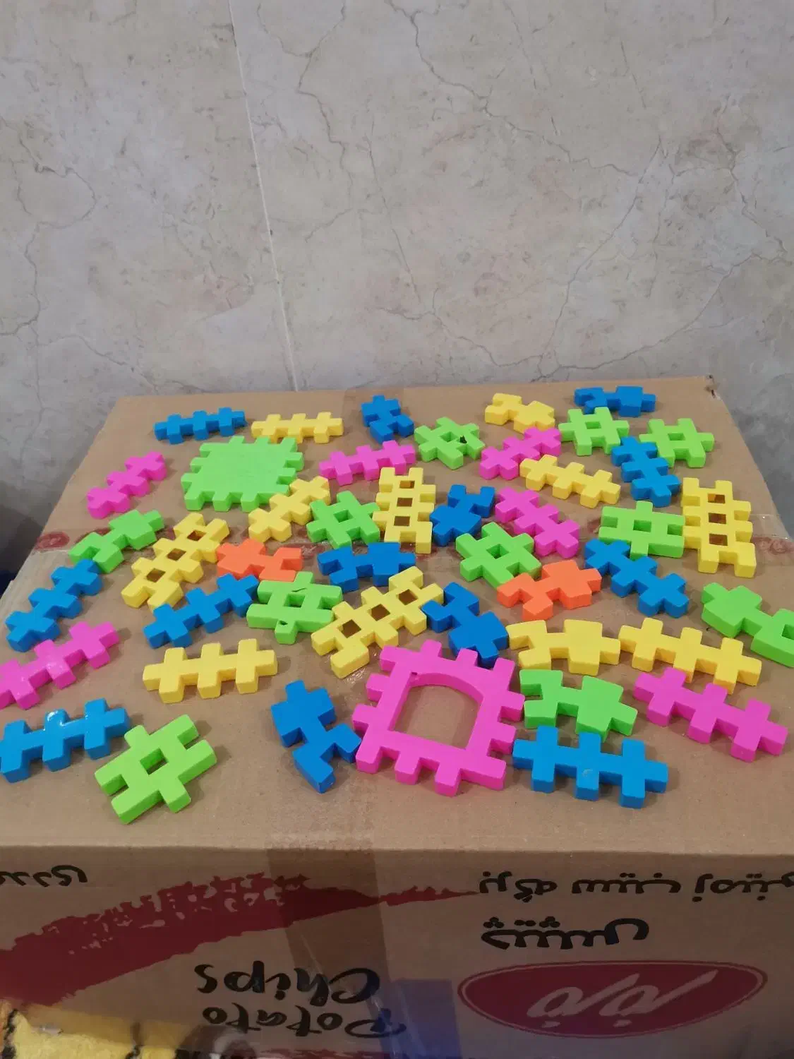 اسباب بازی و کارت اموزشی و قمقمه|اسباببازی بچه|برازجان, |دیوار