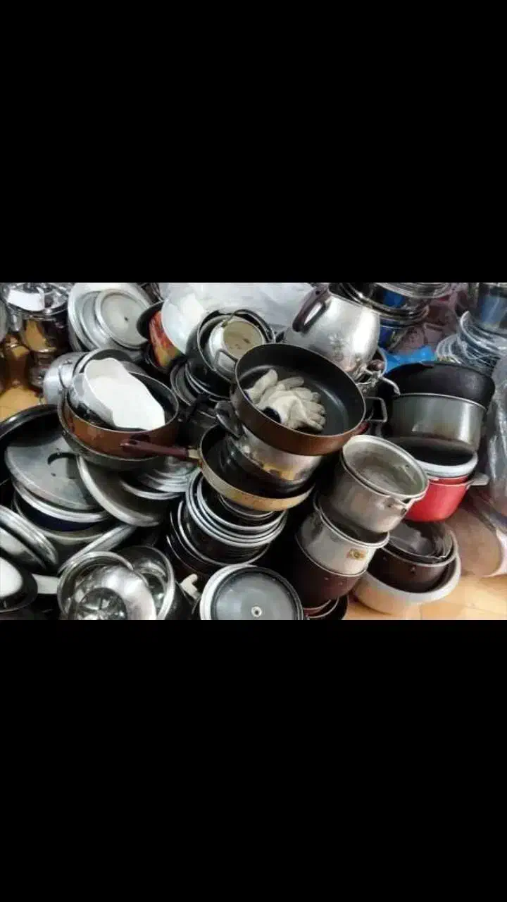 ظروف روح وتفلون کهنه شماراخریداریم کیلویی ۱۹۰ هزار|ظروف پختوپز|گناباد, |دیوار