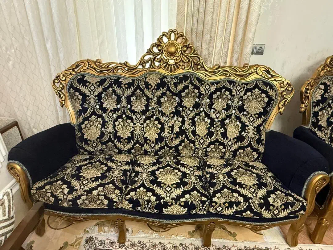 میل سلطنتی تمیز و سیک|مبلمان خانگی و میز عسلی|رشت, نخودچر|دیوار