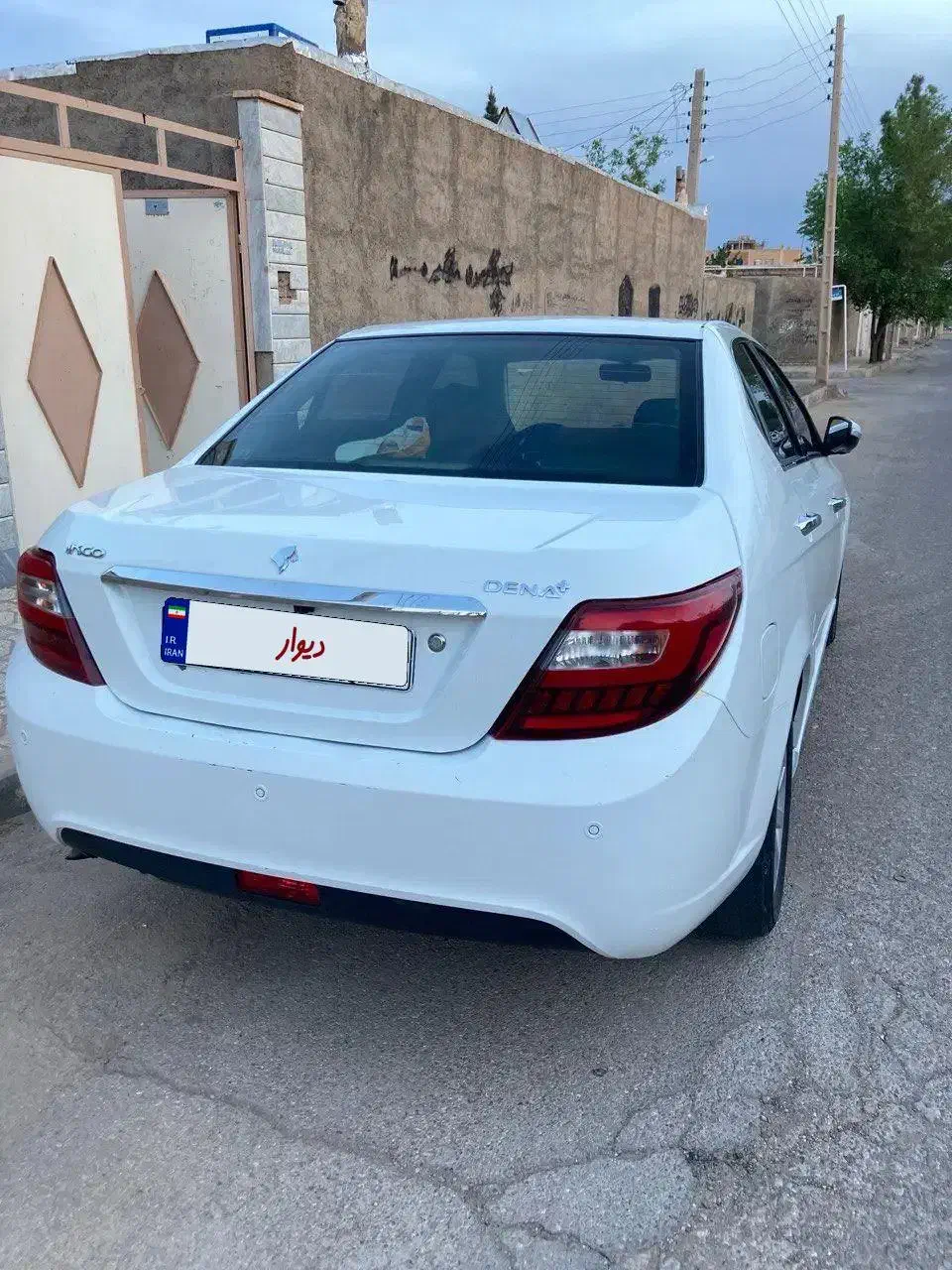 دنا پلاس مدل ۹۸|خودرو سواری و وانت|قائن, |دیوار