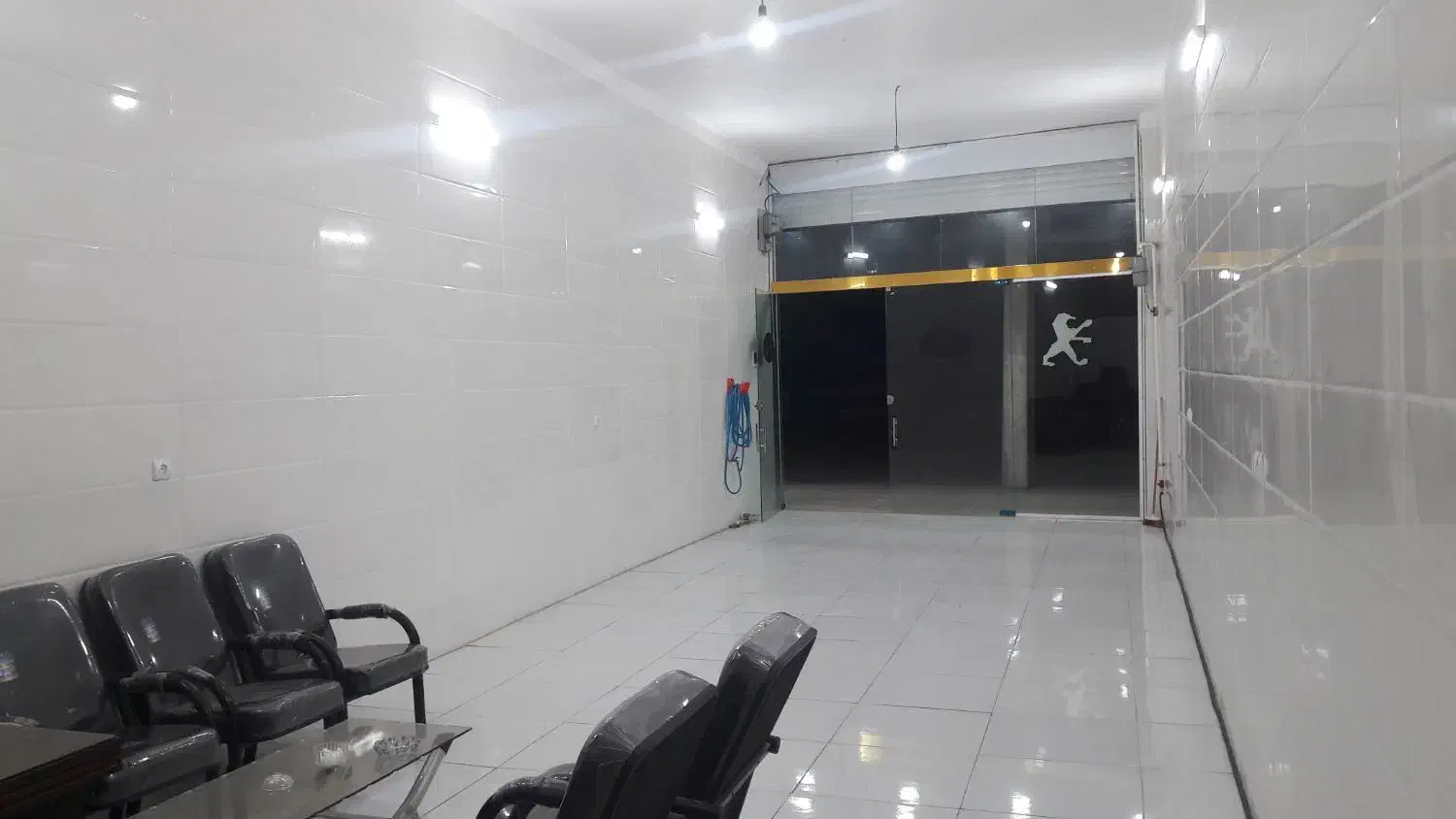 مغازه تجاری قلعه حاتم|اجارهٔ مغازه و غرفه|بروجرد, |دیوار