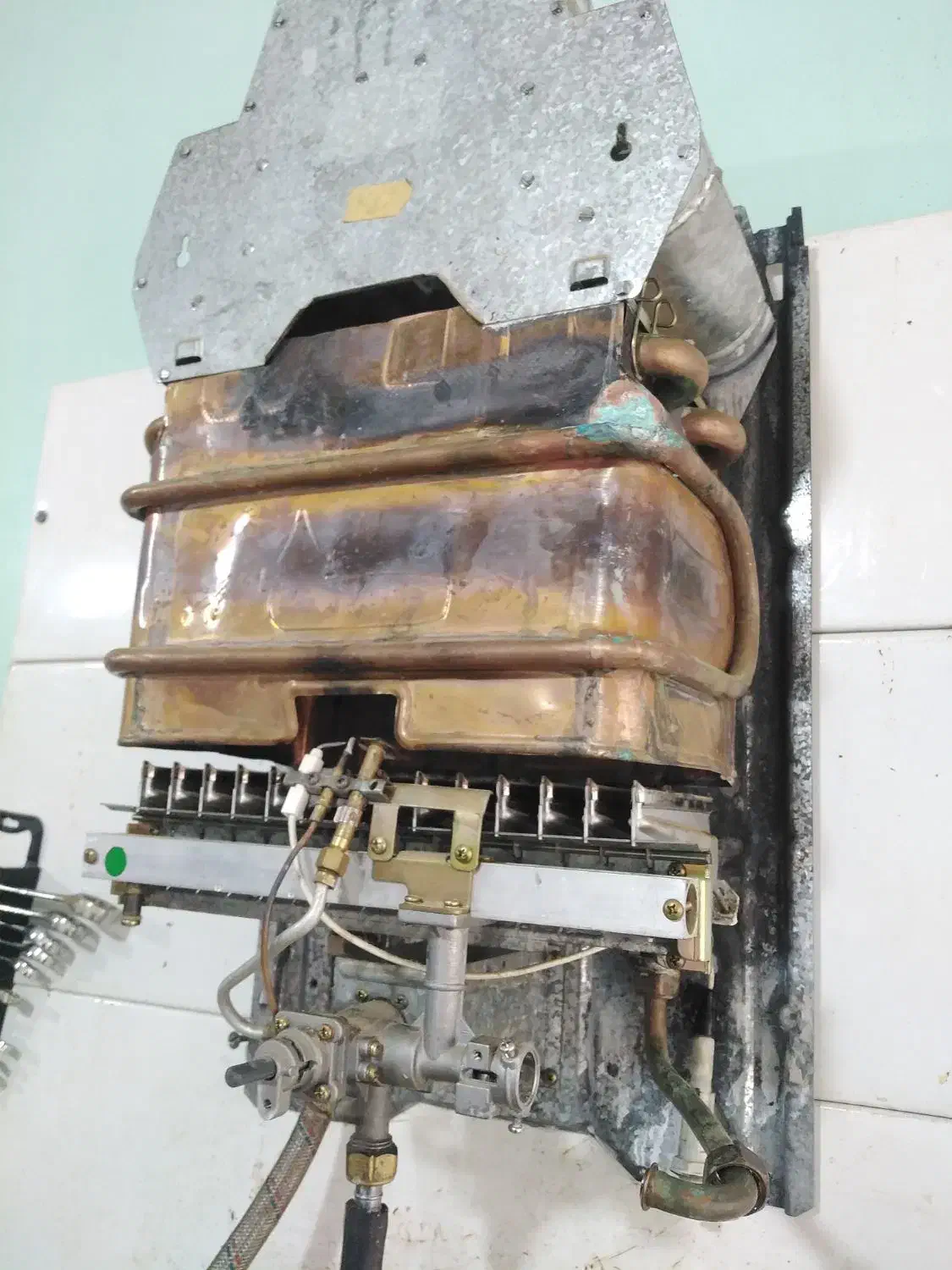 سرویس پکیج ،بخاری آبگرمکن دیواری رادیاتور|خدمات پیشه و مهارت|اشتهارد, |دیوار