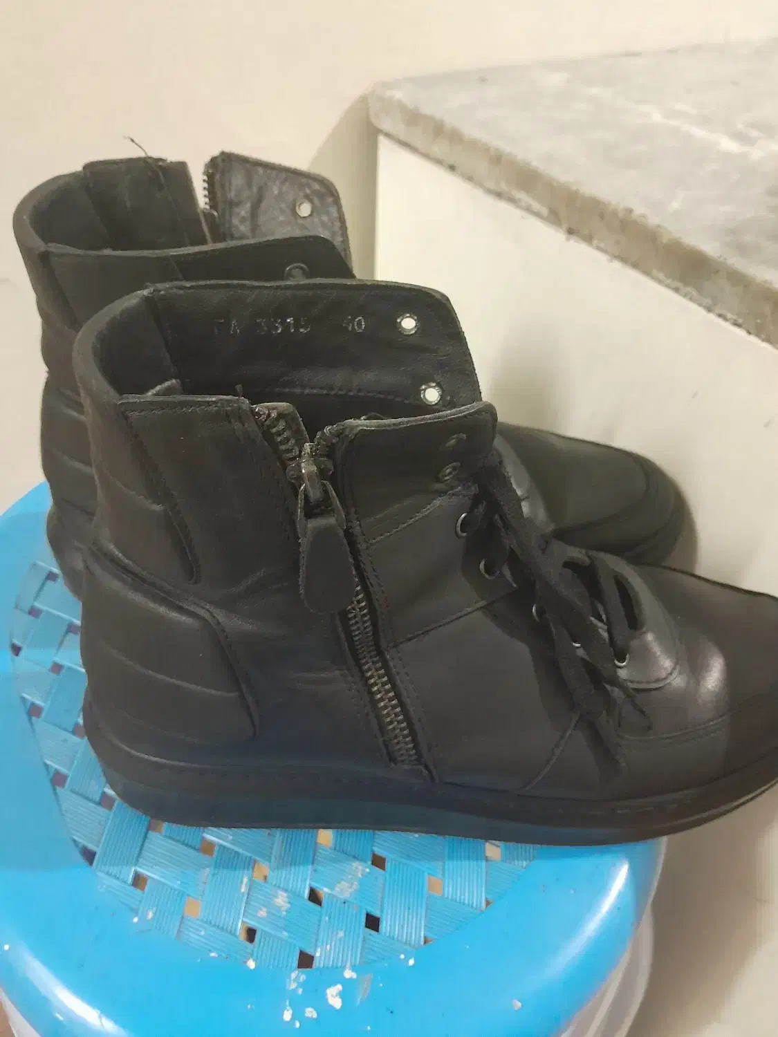 ۲ جفت بوت بچه و بزرگسال|کیف، کفش، کمربند|تهران, جوادیه تهرانپارس|دیوار