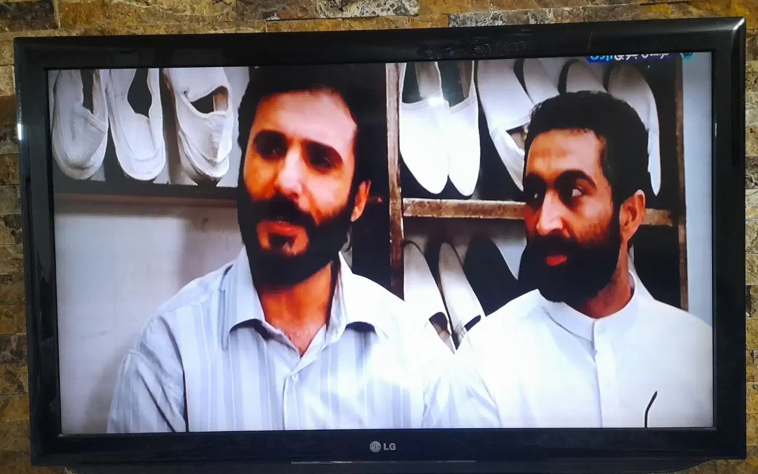 تلوزیون کامل سالم|تلویزیون و پروژکتور|پیشوا, |دیوار