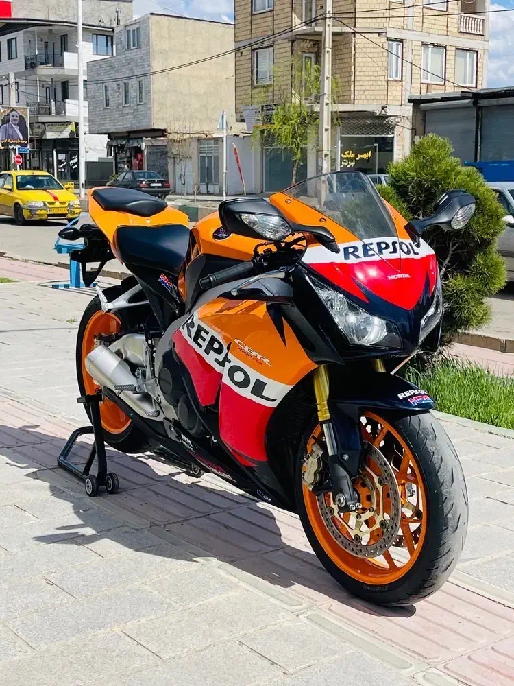 cb cbr 1000|موتورسیکلت|ساری, |دیوار