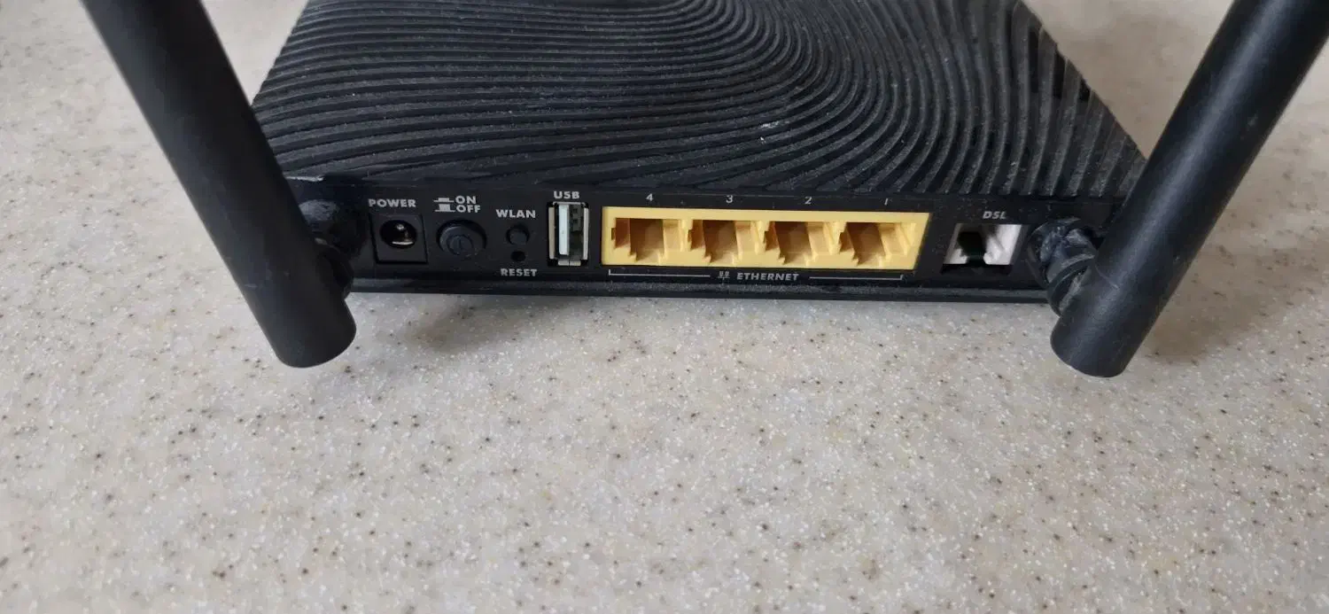 مودم زایکسل بسیار تمیز|مودم و تجهیزات شبکه|اصفهان, شفق|دیوار