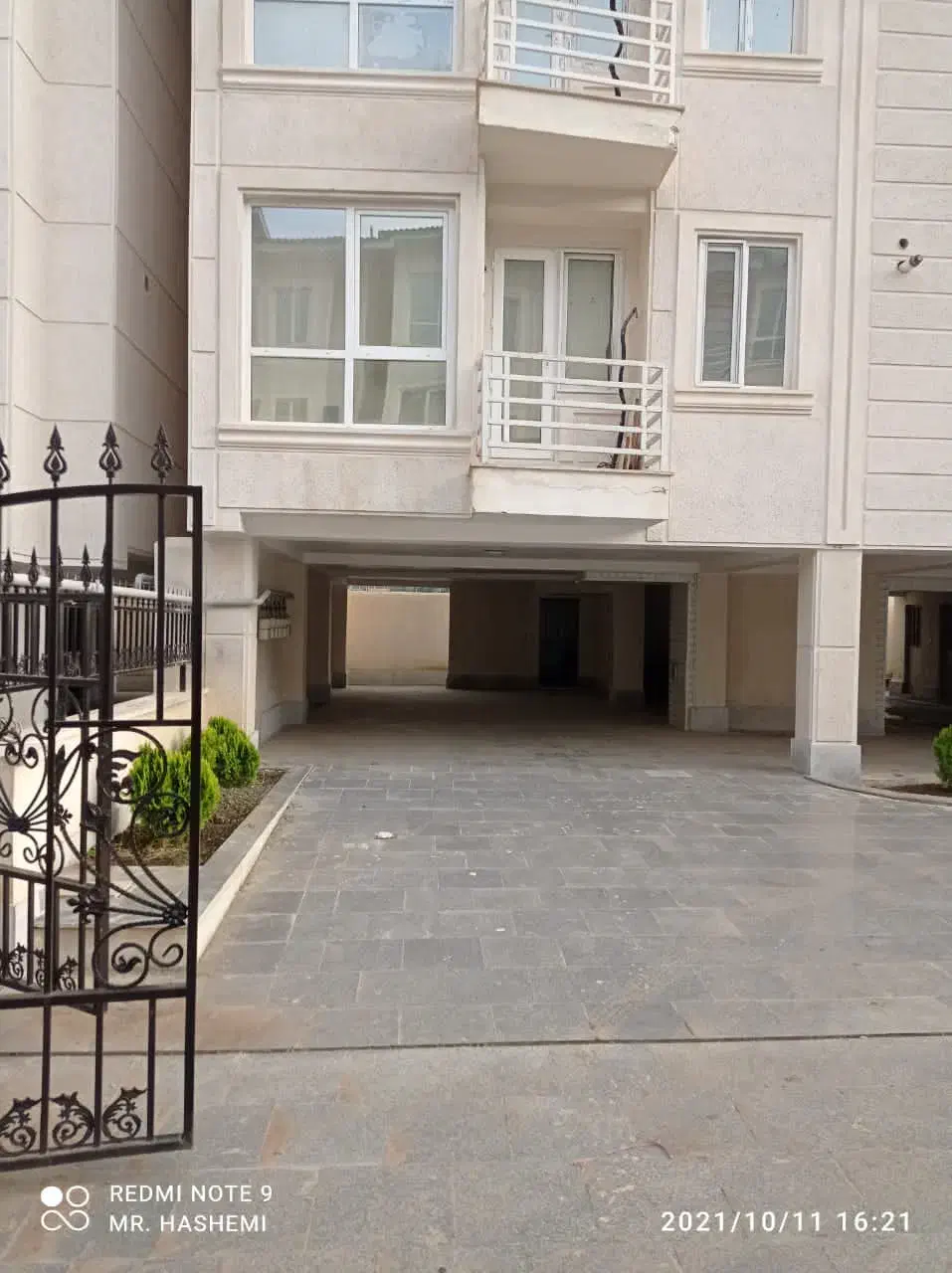 فروش یک واحد آپارتمان ۹۳ متری در شهرک پارمیس|فروش آپارتمان|کلاردشت, |دیوار