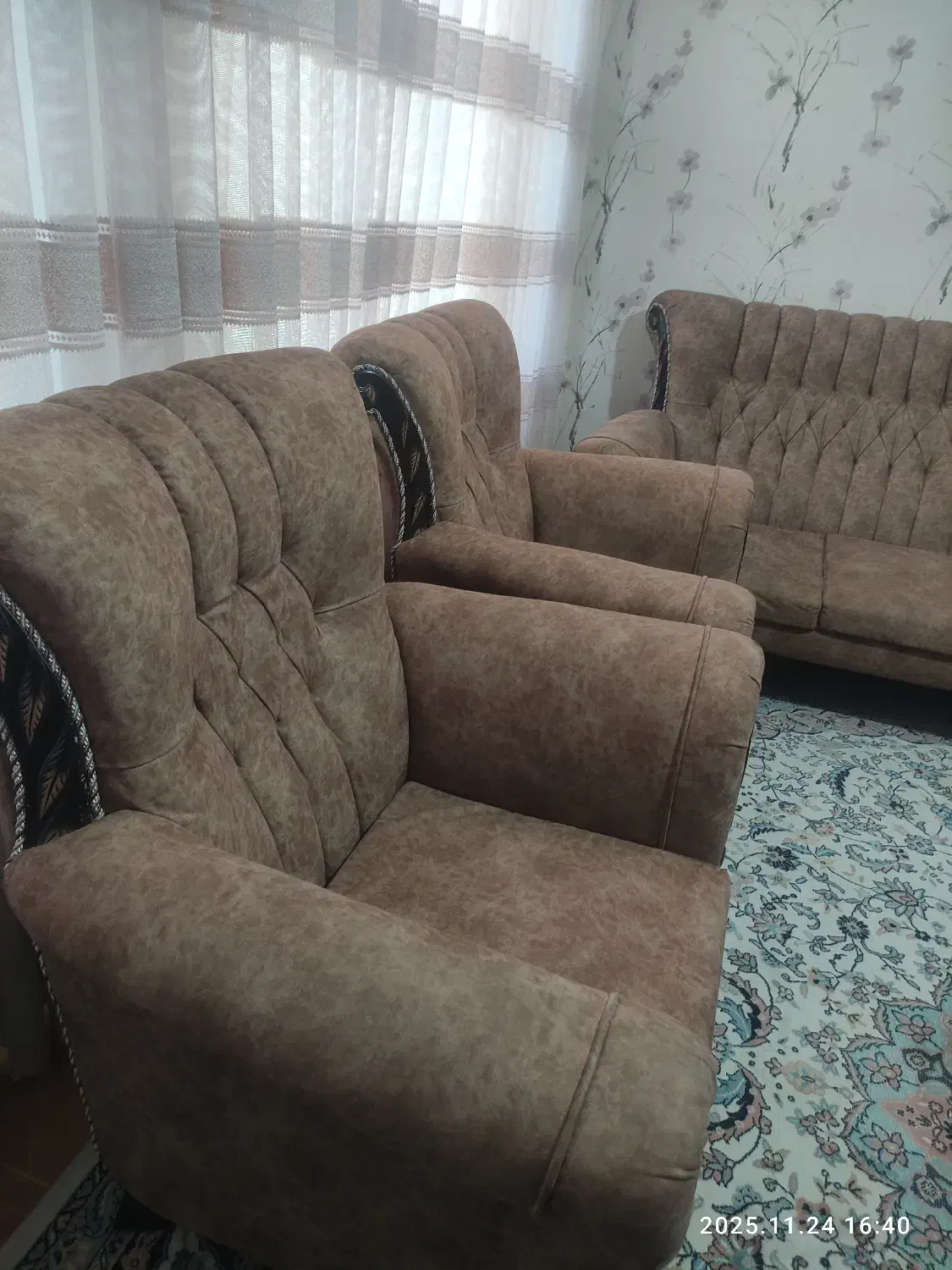 مبل راحتی تمیز|مبلمان خانگی و میز عسلی|اراک, |دیوار