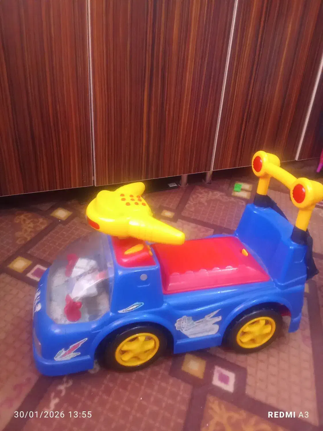 ماشین بازی|اسباب‌بازی بچه|رشت, استقامت ۱|دیوار