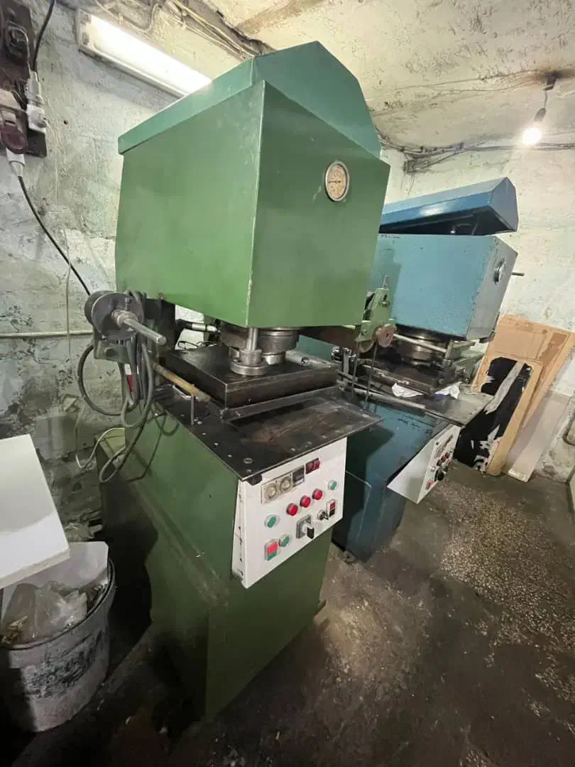 استخدام کارگر ساده (صحافی و جلد سازی)|استخدام صنعتی، فنی، مهندسی|ری, ملکآباد|دیوار