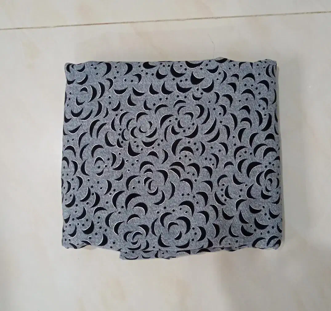 پارچه|لباس|مشهد, میان ولایت|دیوار