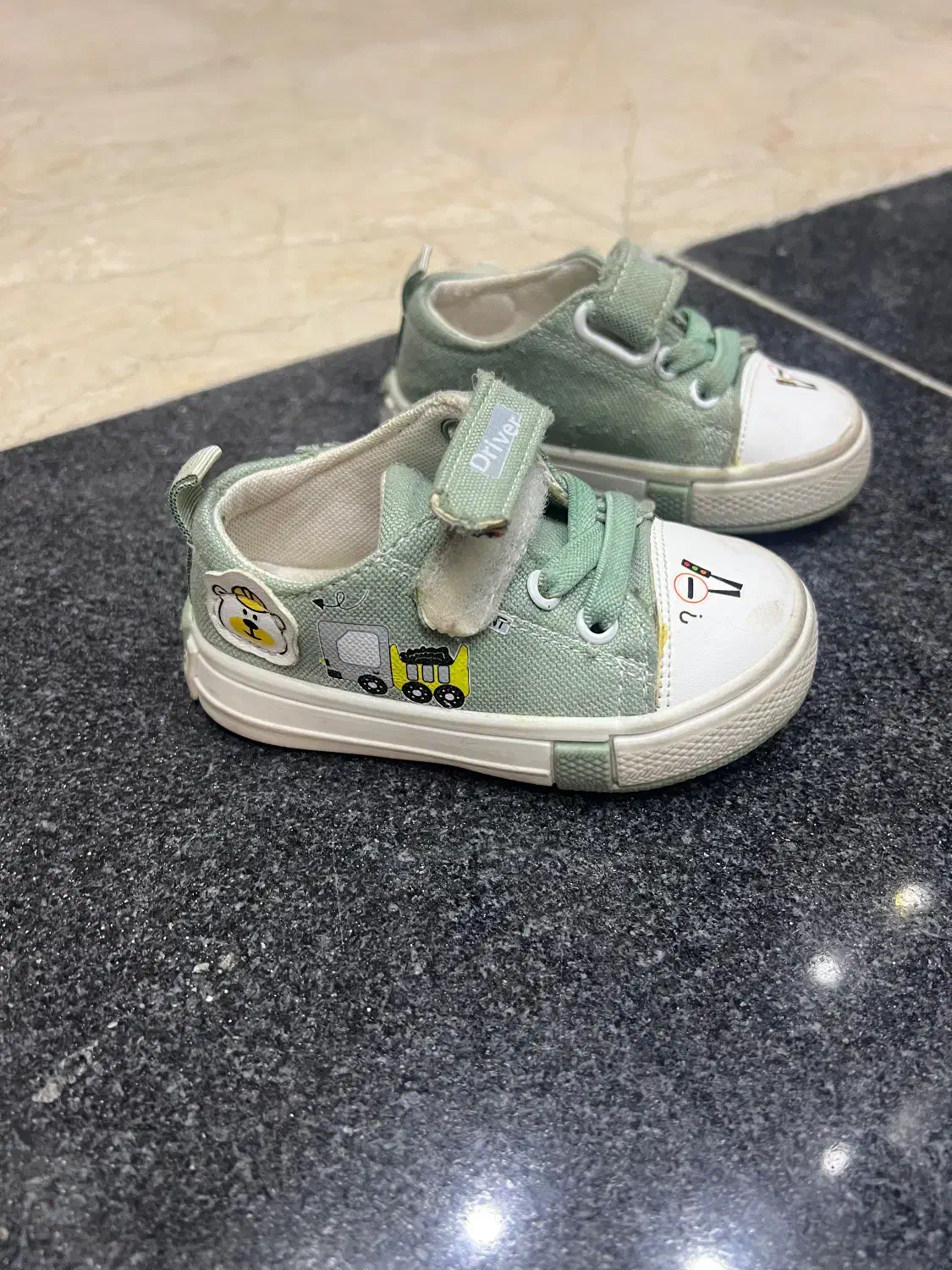 کفش بچه گانه‌ سایز ۲۲|کفش و لباس بچه|میاندوآب, |دیوار