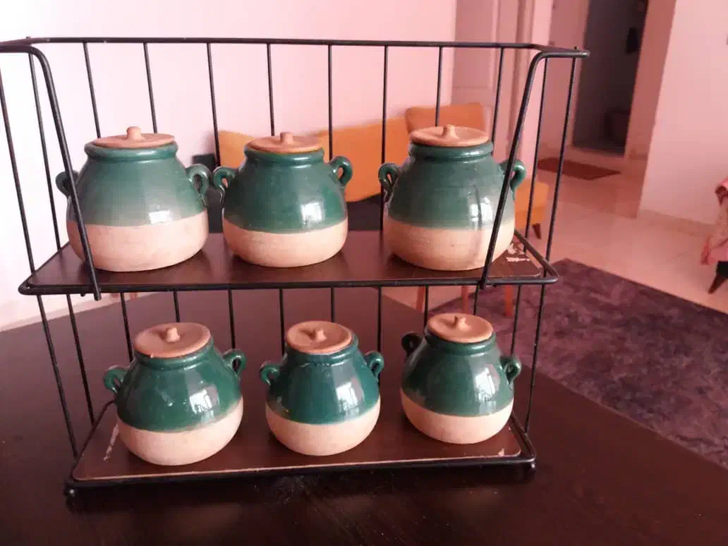 جا ادویه|ظروف نگهدارنده، پلاستیکی، یکبارمصرف|صدرا-فارس, فاز ۱|دیوار