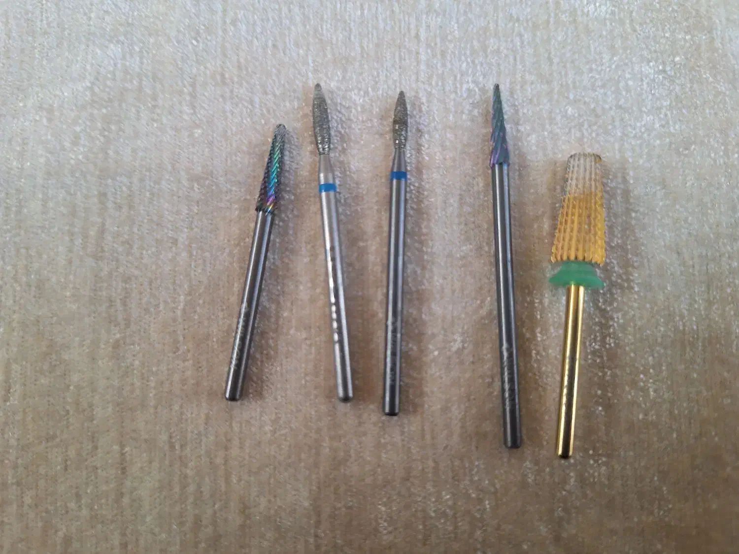 کاشت ناخن|آرایشی، بهداشتی، درمانی|اهر, |دیوار