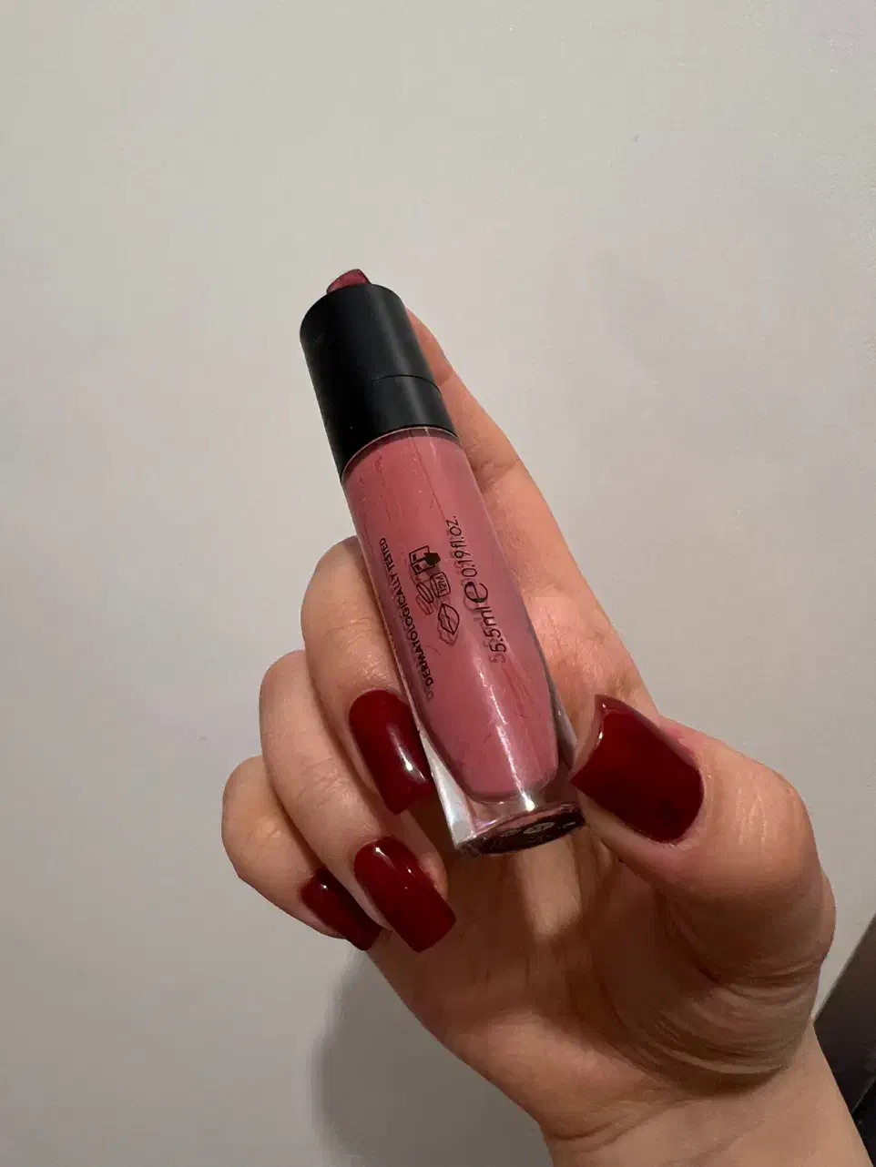 رژ لب مایع گلدن رز|آرایشی، بهداشتی، درمانی|تهران, نظامآباد|دیوار