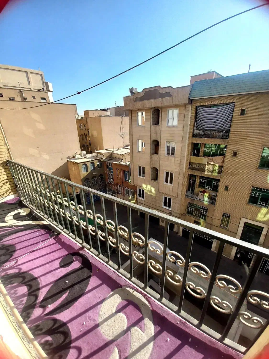 آپارتمان۶۰مترطبقه۴پارکینگدارخ کمیل چسبیده به مترو