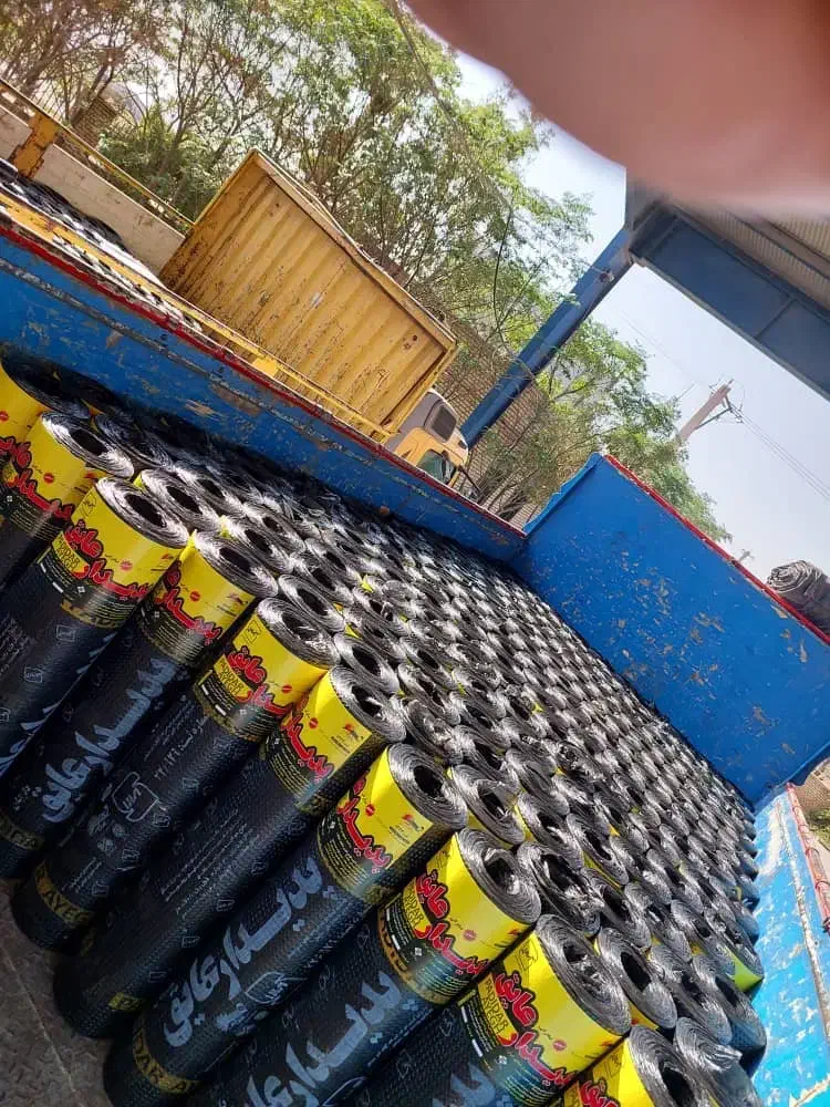 تیکه کاری ایزوگام حتی یک متر در سراسر اندیشه|خدمات پیشه و مهارت|اندیشه, اندیشه فاز ۱|دیوار