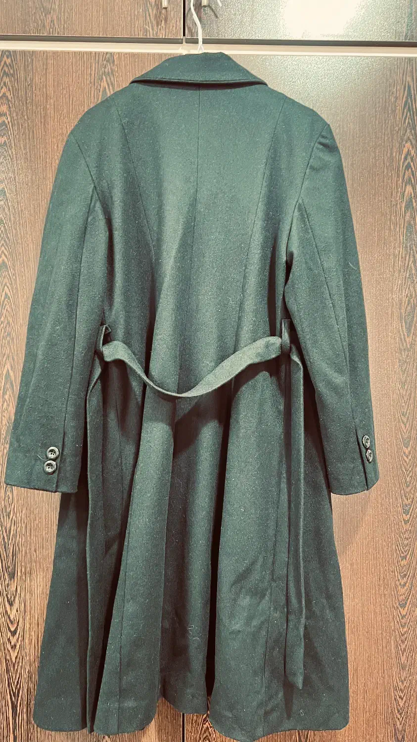 پالتو و مانتو|لباس|بابل, |دیوار