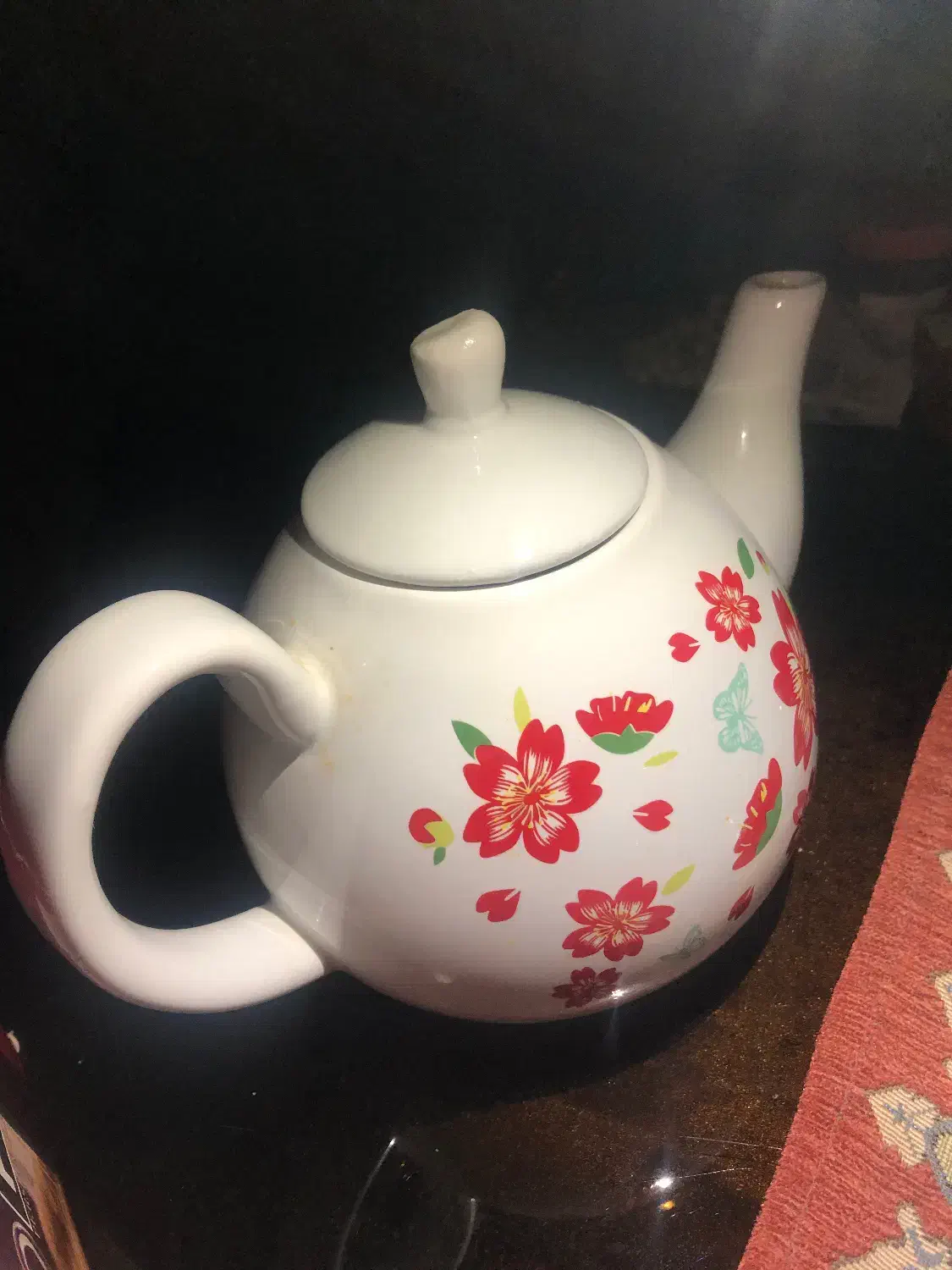 قوری|قوری، کتری، قهوهساز دستی|شاهینشهر, عطار|دیوار