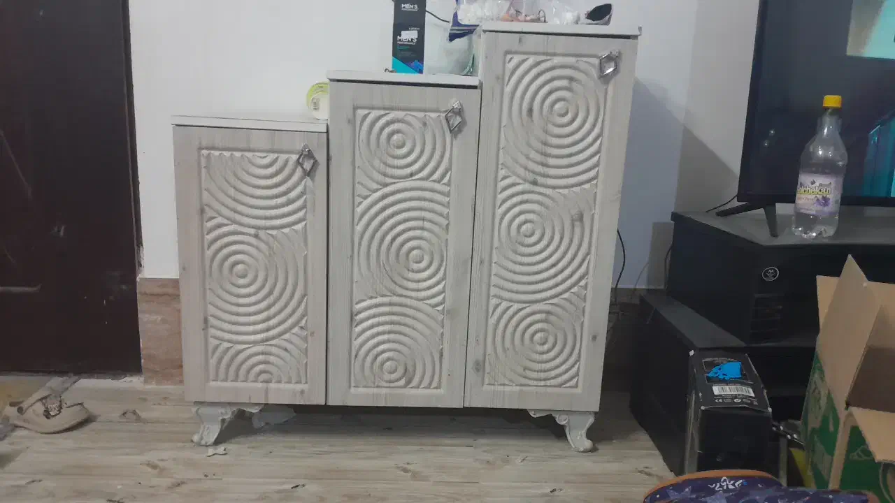 فروش فوری ب علت جابجایی|جاکفشی، کمد، دراور|زابل, |دیوار