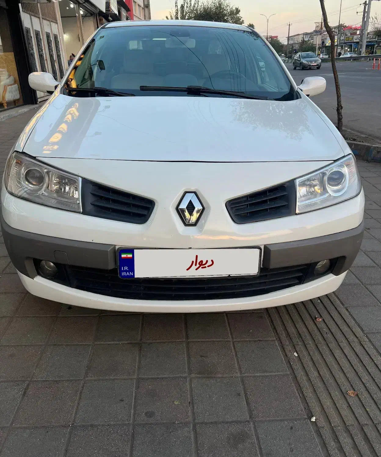 مگان اتومات۲۰۰۰ در حد صفر|خودرو سواری و وانت|رشت, گلسار|دیوار