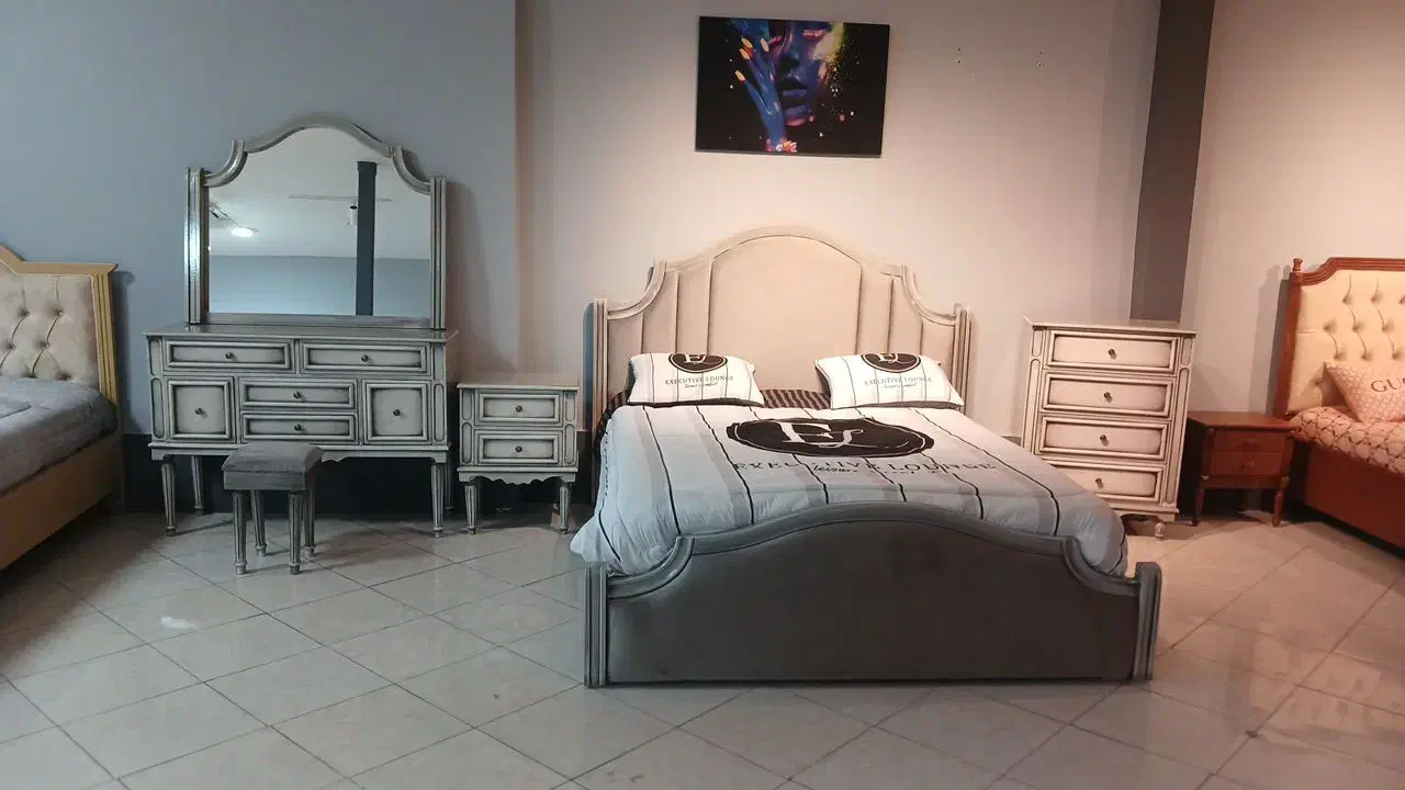 تخت ونوس|تخت و سرویس خواب|بهارستان, |دیوار