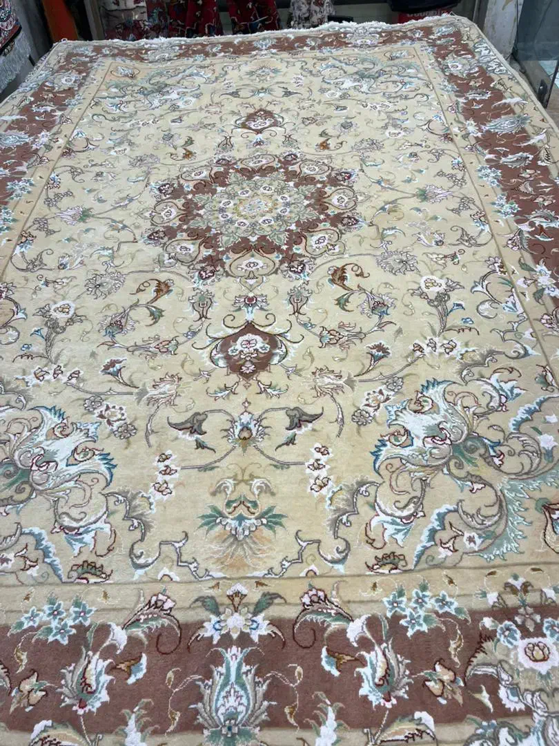 تک ۶ متری علیا|فرش|تبریز, |دیوار