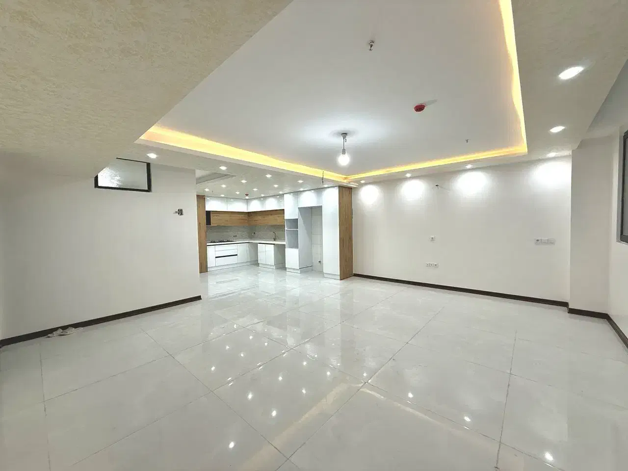 واحد ۸۱ متر طالقانی|فروش آپارتمان|شاهینشهر, طالقانی|دیوار