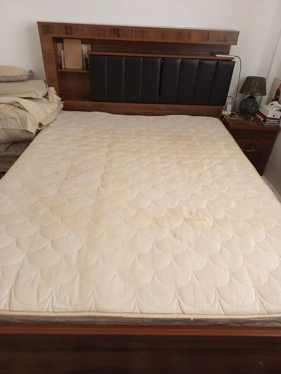 تشک دونفره|تشک تختخواب|بشاریات, |دیوار