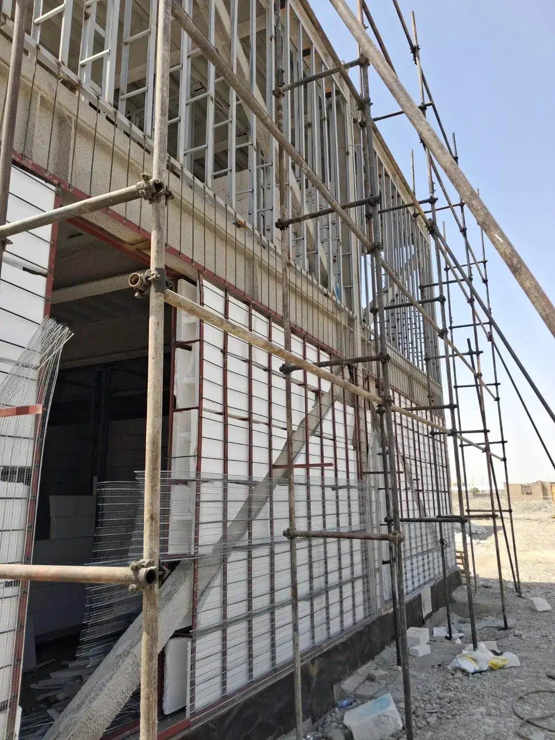 نیروی جوشکار و نیروی ساده|استخدام معماری، عمران و ساختمانی|الیگودرز, |دیوار