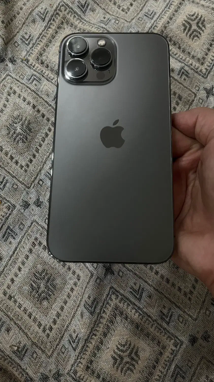 آیفون ۱۳ پرومکس باطری ۸۷٪ در حد نو بدون خط و خش l|موبایل|تهران, نازی‌آباد|دیوار