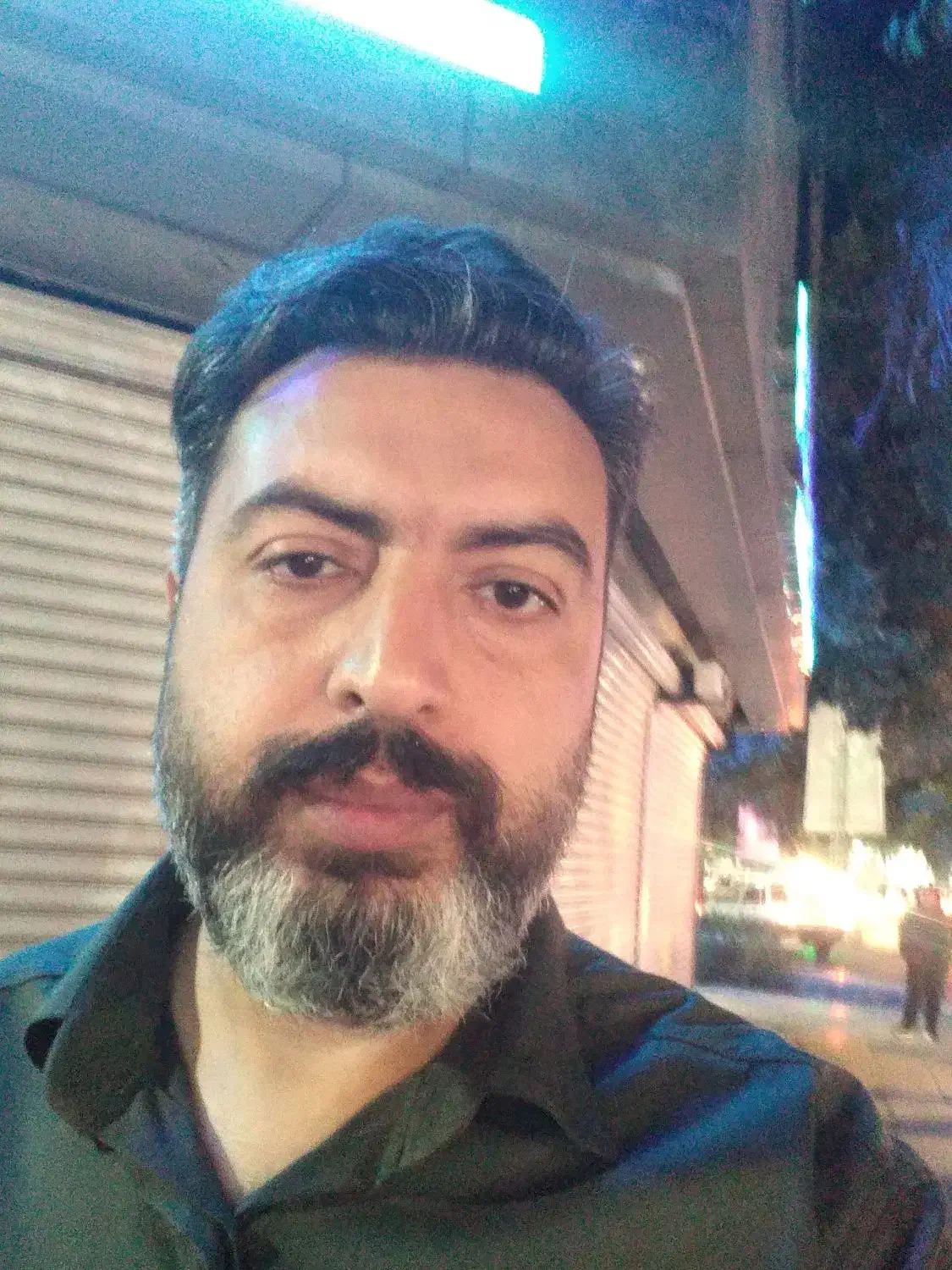 مدارک دارم جویای کار رانندگی هستم.|استخدام حمل و نقل|بندرعباس, |دیوار